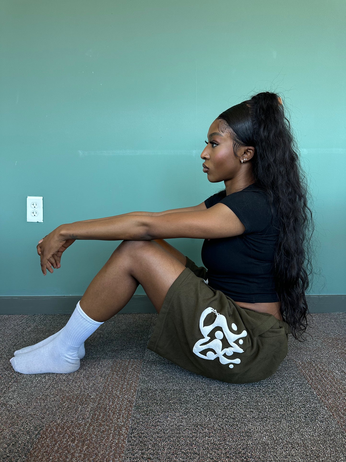 ESSENTIAL SHORTS